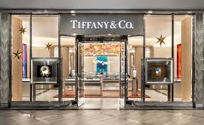 Ranveer Singh Inaugurates Mumbai’s Tiffany & Co. Store with Flair